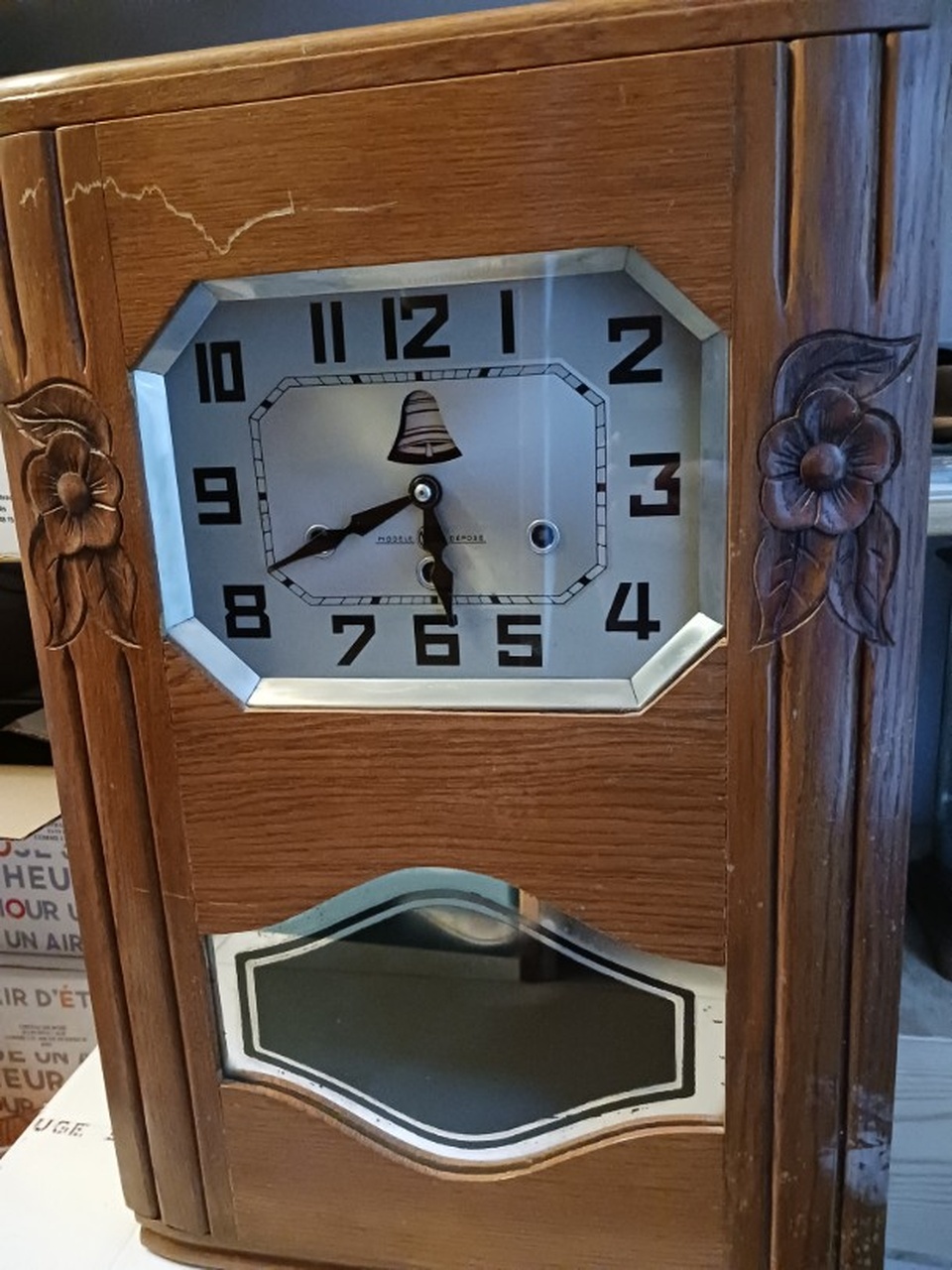Restauration boiserie caisse horloge pendule