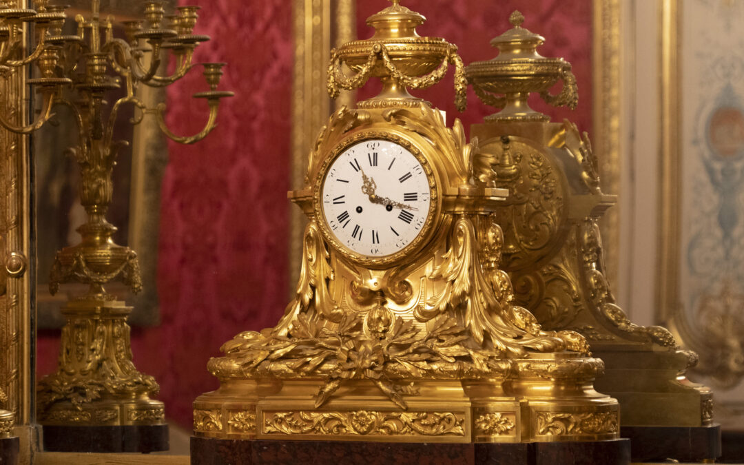 Comment nettoyer une dorure ancienne sans l’abîmer ?